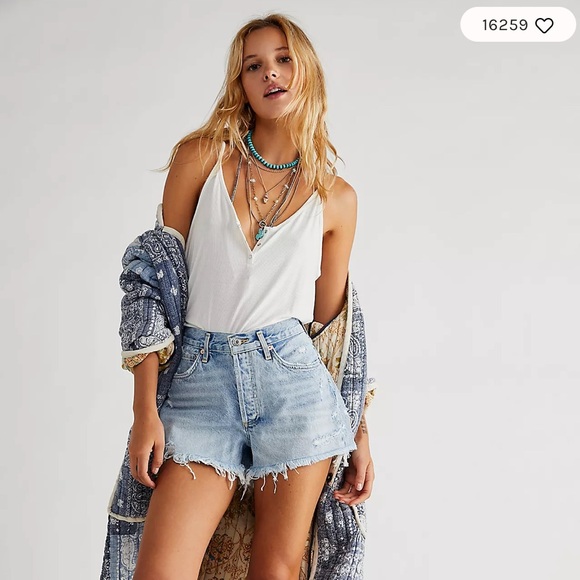 Agolde Pants - AGOLDE Parker Shorts ☀️🩴